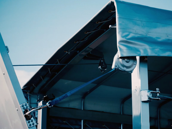 リアゲート落下安全システム